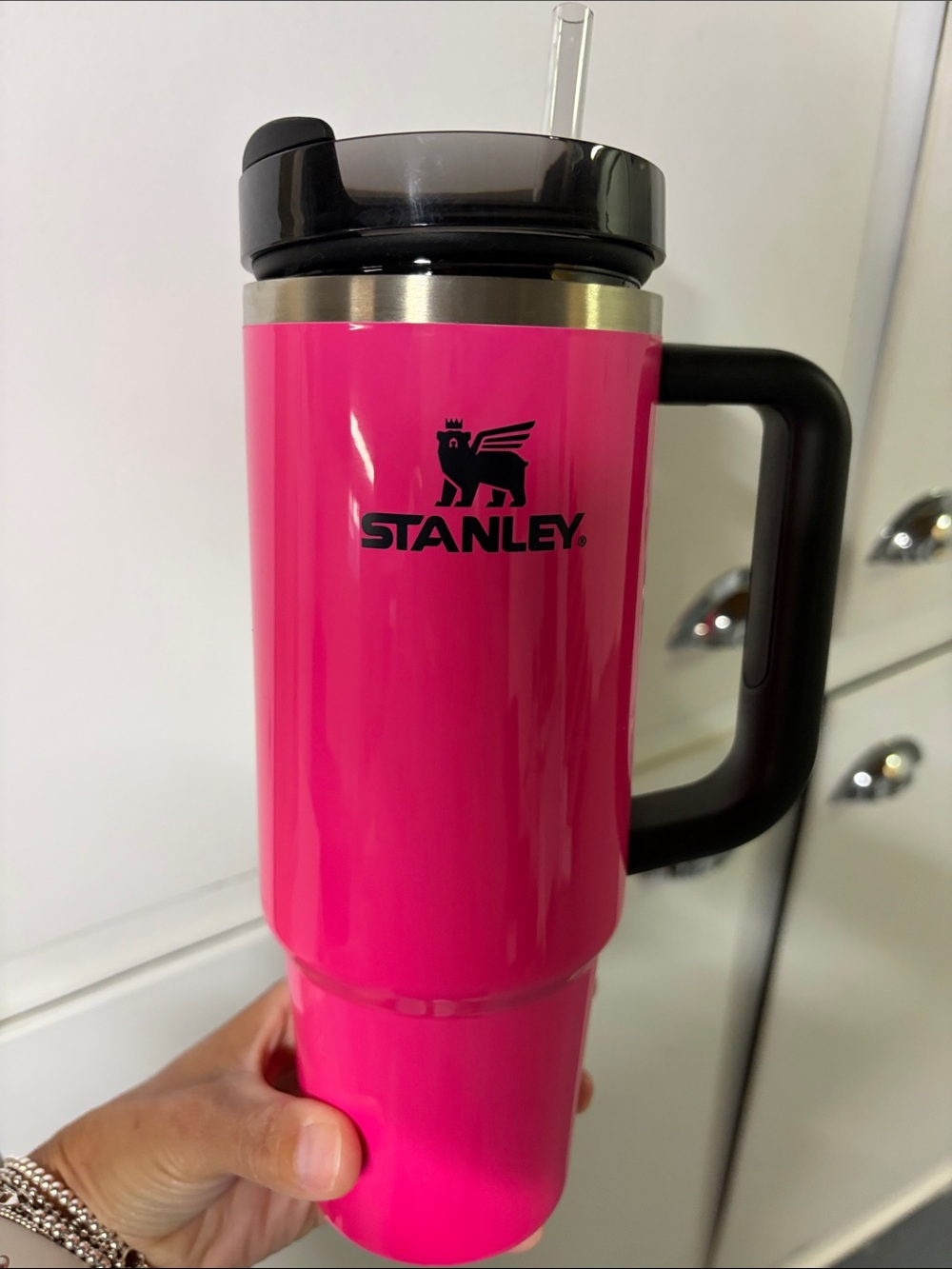 Stanley Hot Pink Travel Tumbler with Black Lid & Handle - Picture 7 of 7